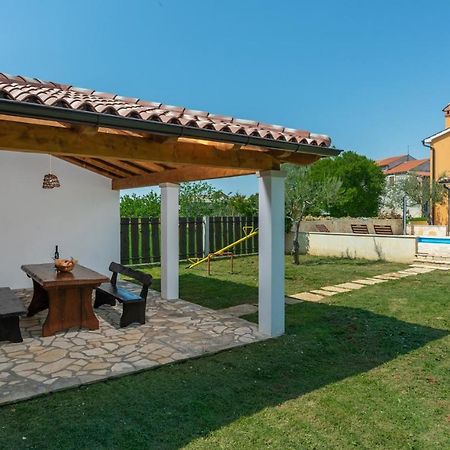 Spacious Four-Bedroom Villa Marija Klostar Экстерьер фото