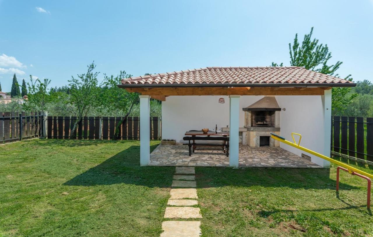 Spacious Four-Bedroom Villa Marija Klostar Экстерьер фото