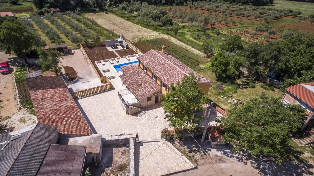 Spacious Four-Bedroom Villa Marija Klostar Экстерьер фото