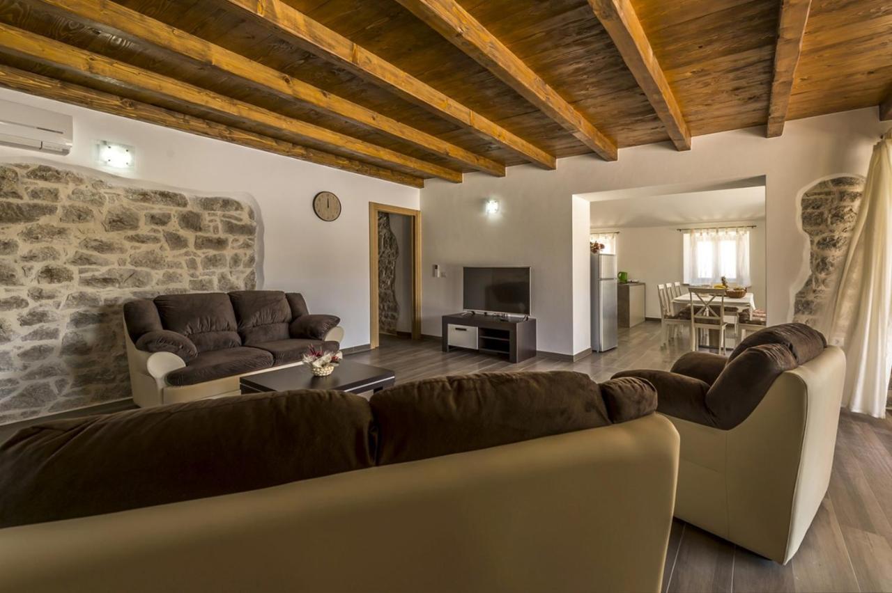 Spacious Four-Bedroom Villa Marija Klostar Экстерьер фото